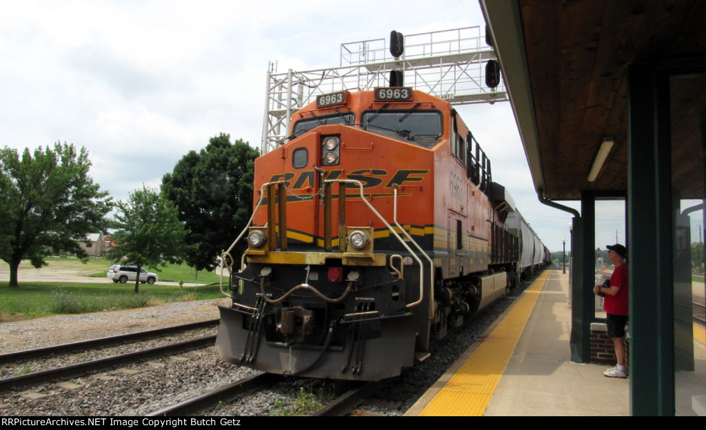 BNSF 6963